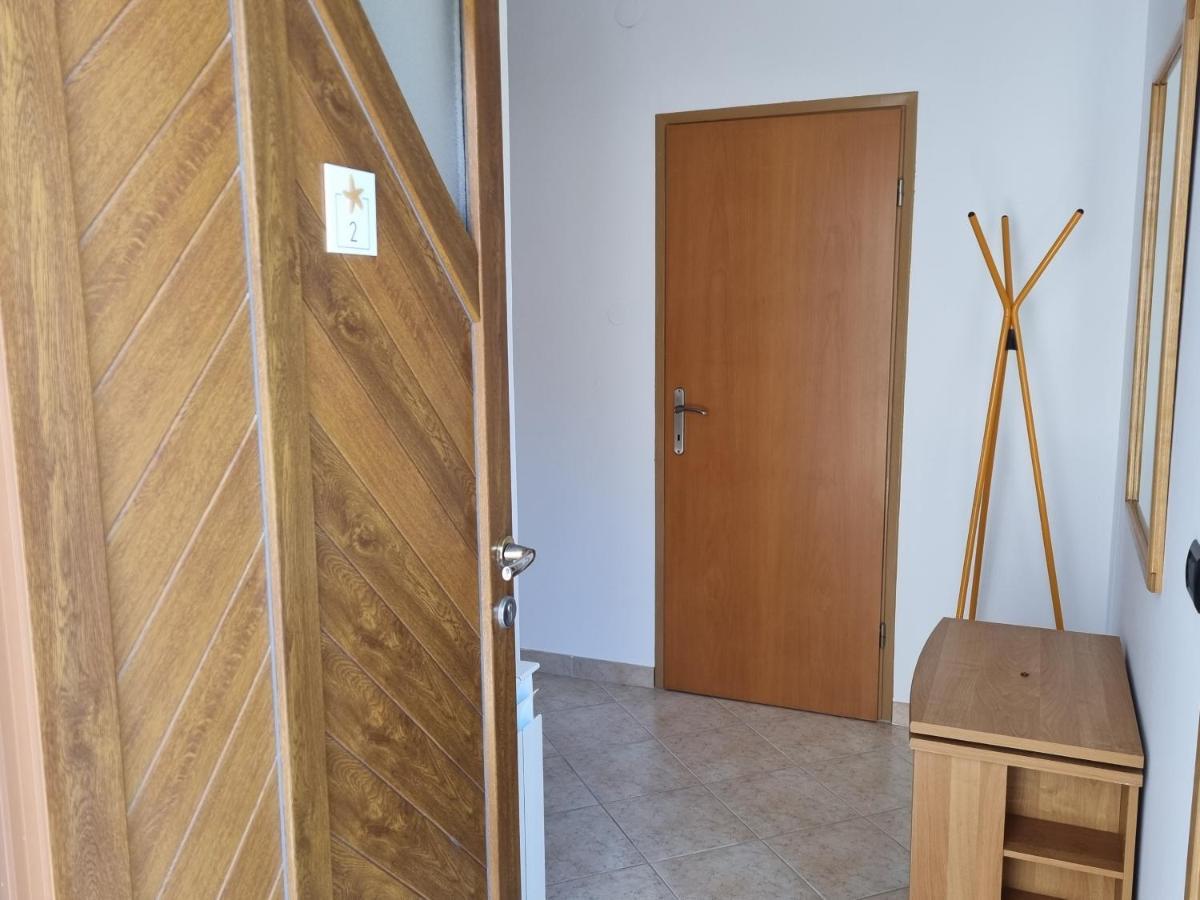 N&G Apartments 로비니 외부 사진